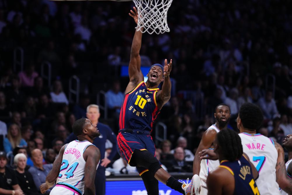 援边路的球 援边路的球