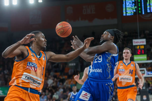 马丁内斯的 马丁内斯的