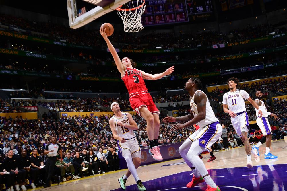 球迷自发举 球迷自发举